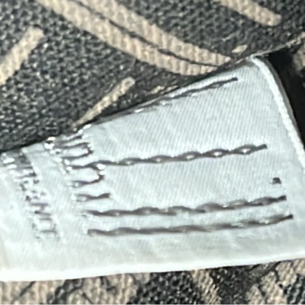 Dunhill Travel Bag - Picture 9 of 16